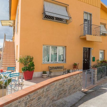 Апартаменти Casa Linda, A Due Passi Dal Mare Нумана Екстер'єр фото