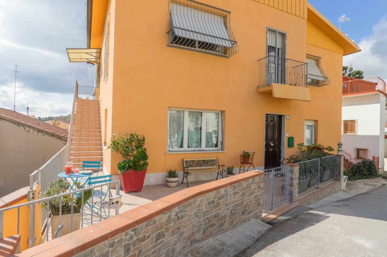 Апартаменти Casa Linda, A Due Passi Dal Mare Нумана Екстер'єр фото
